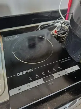 GIC33013LLRR GEEPAS Digital Infrared Cooker Set